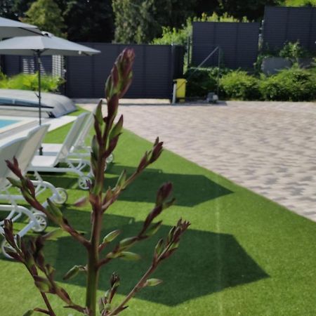 Aqua Solar Apartmanhaz Miskolc Buitenkant foto