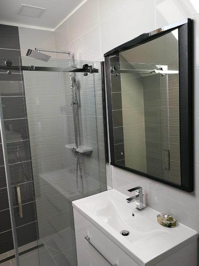 Aqua Solar Apartmanhaz Miskolc Buitenkant foto