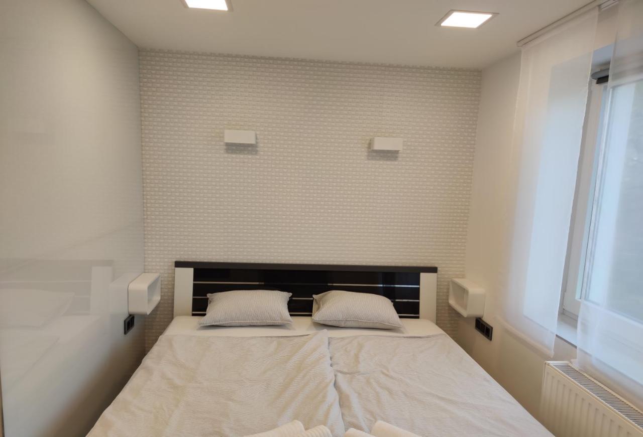 Aqua Solar Apartmanhaz Miskolc Buitenkant foto