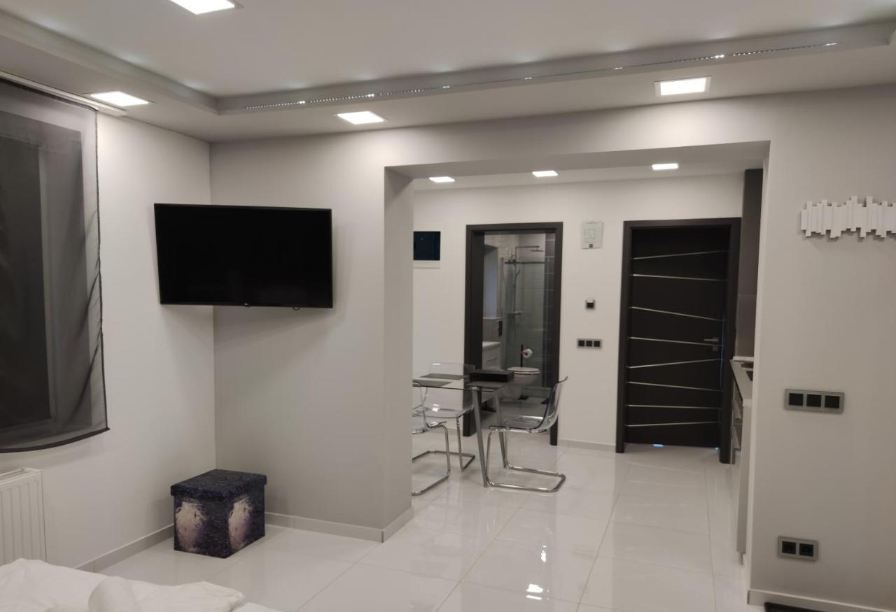 Aqua Solar Apartmanhaz Miskolc Buitenkant foto