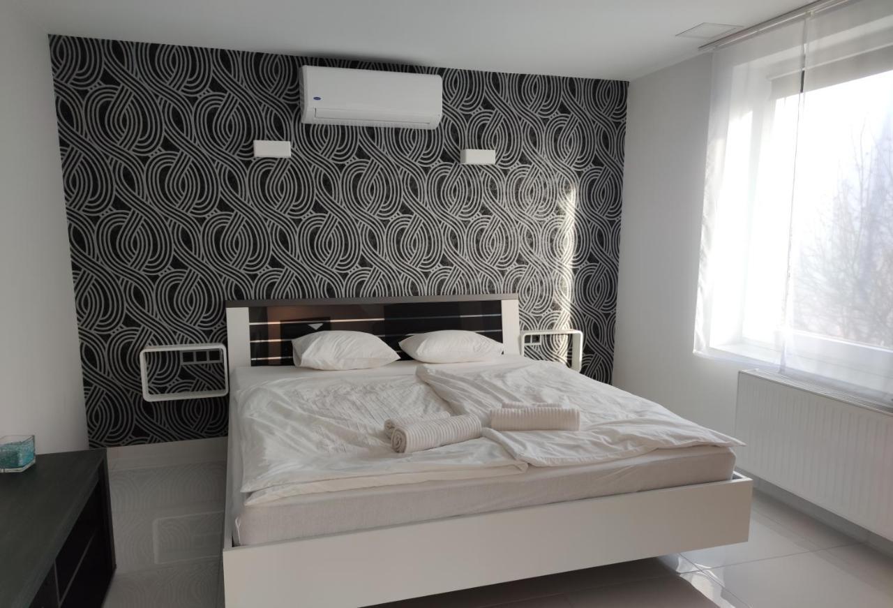 Aqua Solar Apartmanhaz Miskolc Buitenkant foto