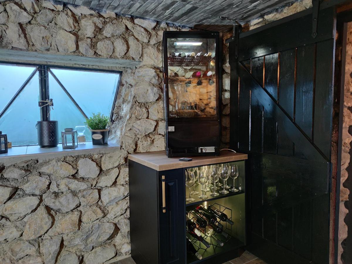Aqua Solar Apartmanhaz Miskolc Buitenkant foto